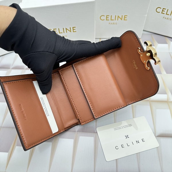 超激安ブランド財布偽物着用イメージ